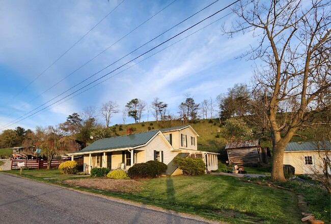 Foto del edificio - 5163 Whitethorne Rd