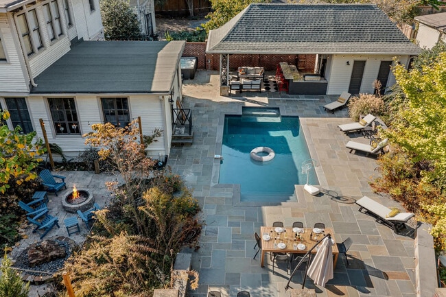 Building Photo - 1410 Goodbar Ave