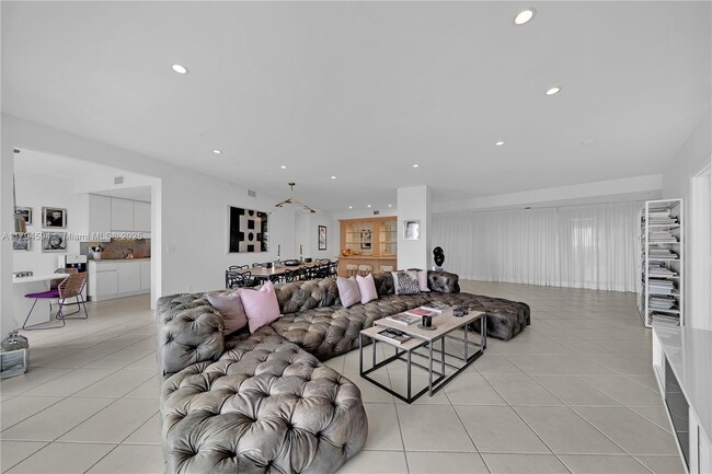 Foto del edificio - 9601 Collins Ave