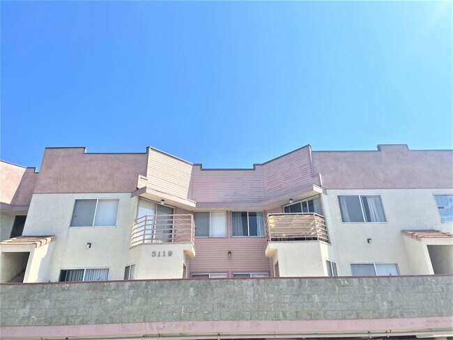 Building Photo - 3119 Foothill Blvd