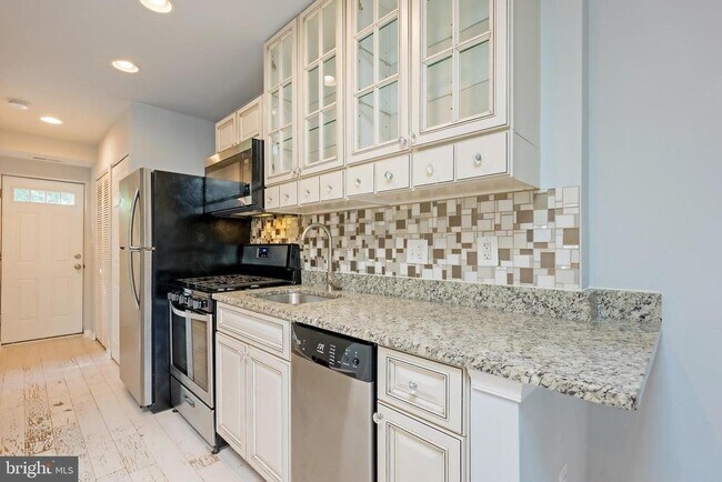 Foto del edificio - 1705 Montello Ave NE