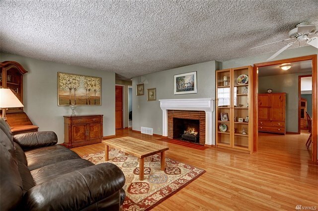 Foto del edificio - 15833 16th Ave SW