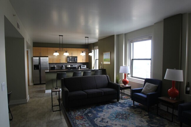 Foto del edificio - Furnished 1 bed 1 bath Downtown Condo
