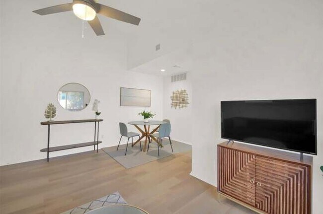 Foto del edificio - 6903 Deatonhill Dr