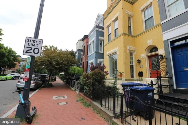 Building Photo - 21 N St NW