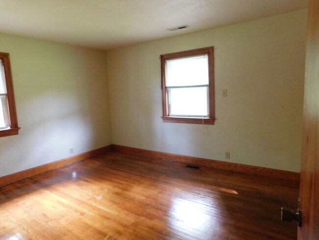 Building Photo - 3 bedroom 2 bath in Perquimans County