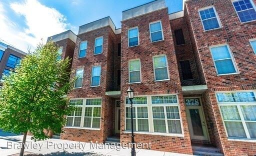 Building Photo - 366 S Washington St