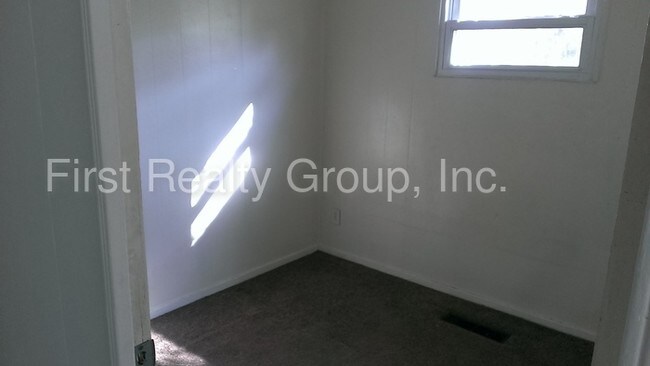 Building Photo - 4579 Lotus Dr