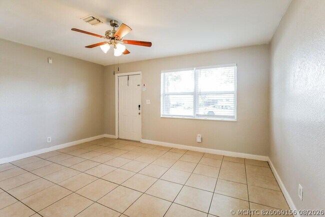 Foto del edificio - 2520 NE 7th Terrace
