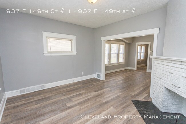 Building Photo - 937 E 149th St