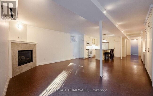 Building Photo - 37 Lonsdale Rd