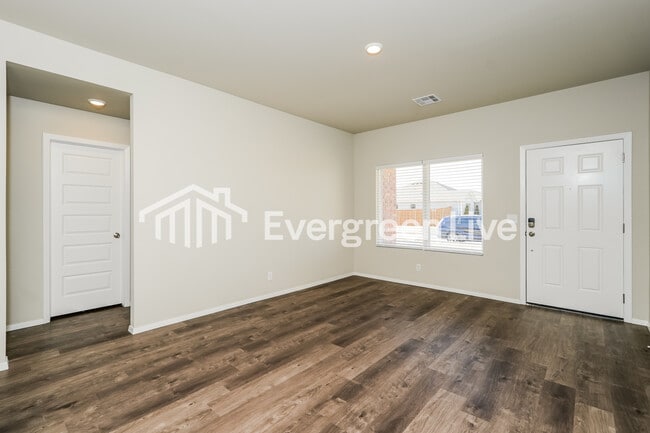 Building Photo - 23035 S King Rdg Dr