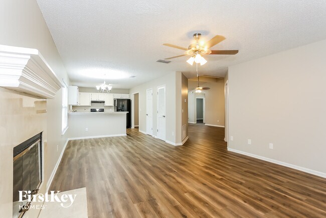 Building Photo - 7111 Glendyne Dr S