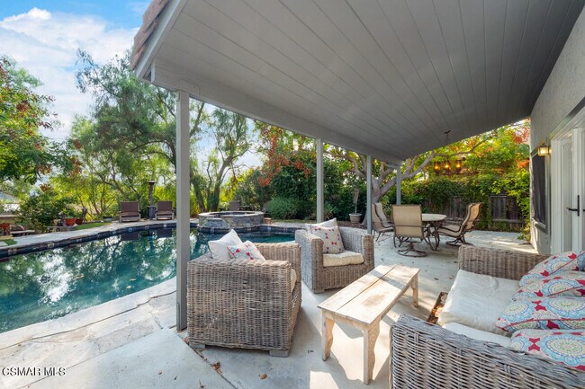 Foto del edificio - 28310 Foothill Dr