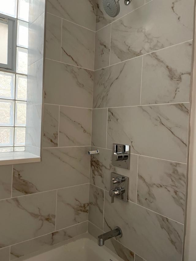 Building Photo - 3 bedroom in Chicago IL 60614