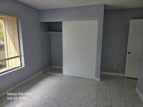 Building Photo - 6560 College Grove Dr