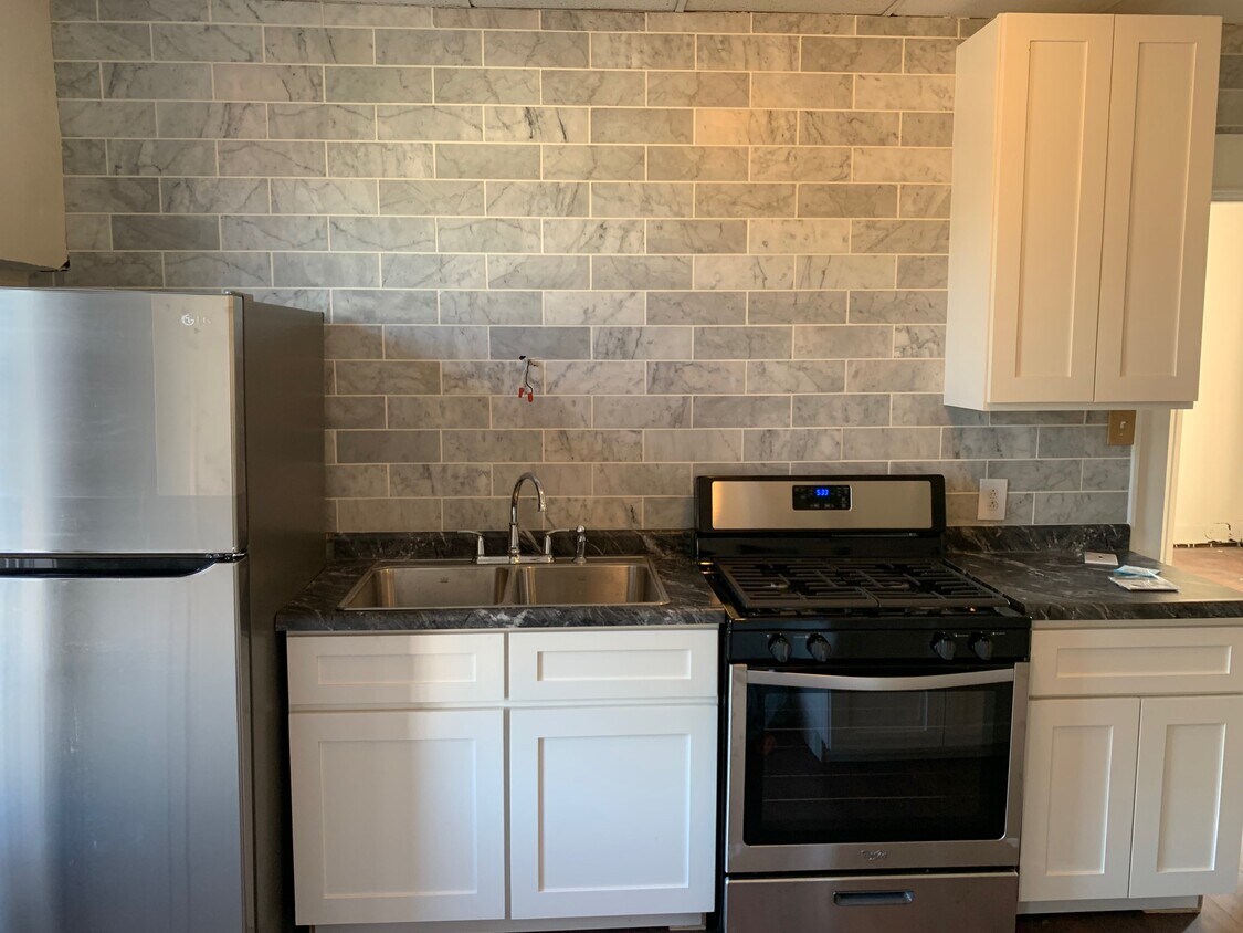 Remodeled Kitchen - 198 Foundry St