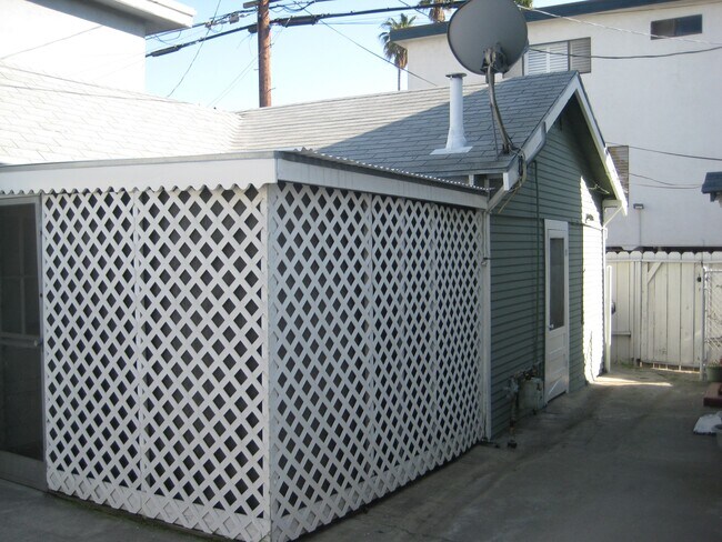 Foto del edificio - 12730 Venice Blvd