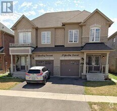Building Photo - 74 Yardley Cres