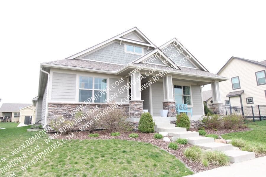 Primary Photo - 2302 SW 18th St