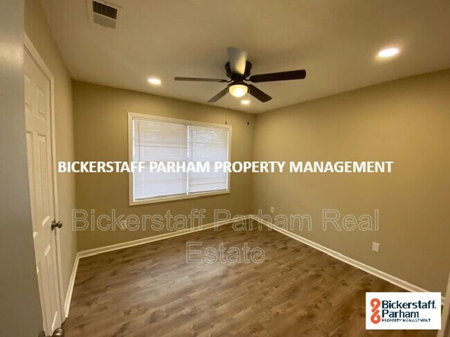 Foto del edificio - 1225 Apostle Dr