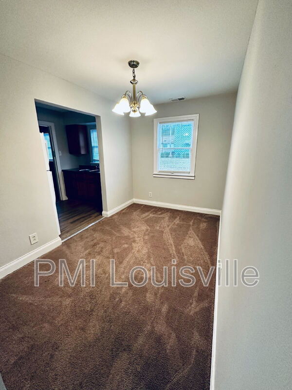 Foto del edificio - 1714 Bicknell Ave