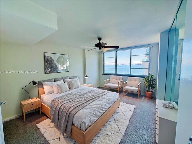 Foto del edificio - 3301 NE 5th Ave