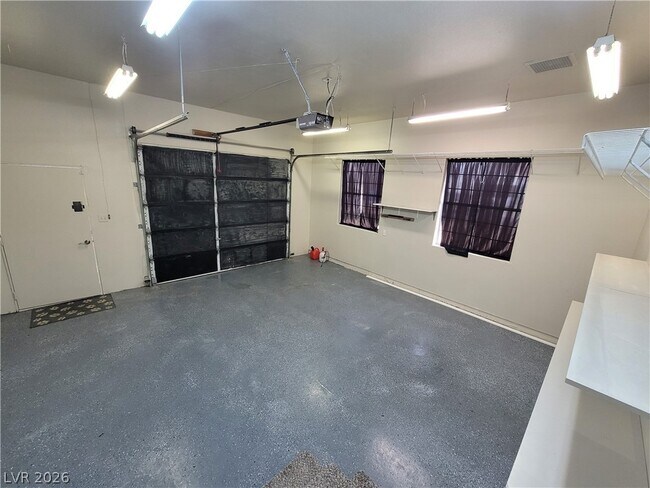 Foto del edificio - 1951 Jim Haworth