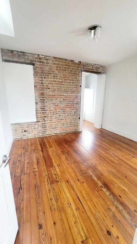 Building Photo - 1425 W Leigh St
