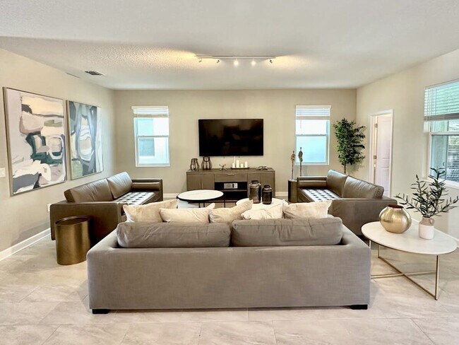 Building Photo - 2838 Storey Cove Ave
