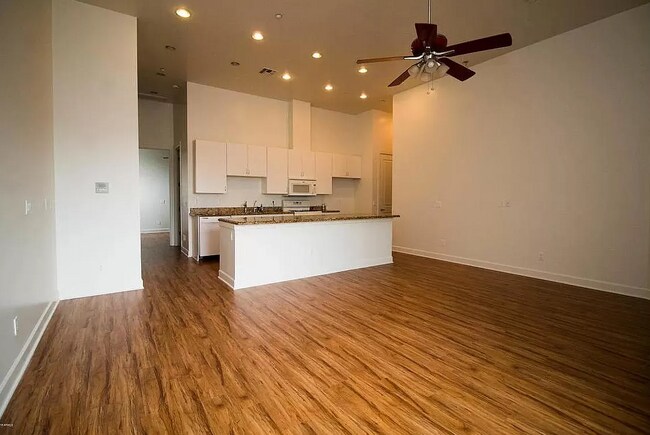 Foto del edificio - 318 N 15th St