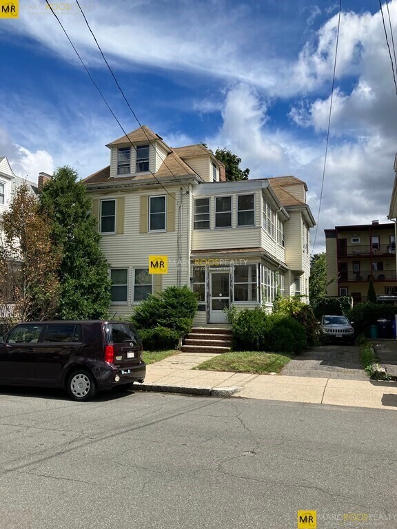 Foto principal - 51 Fairbanks St