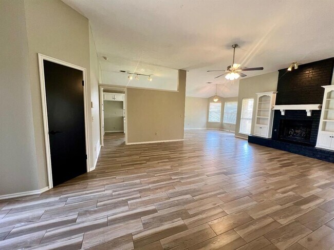 Foto del edificio - 9300 Buttonwood Ave