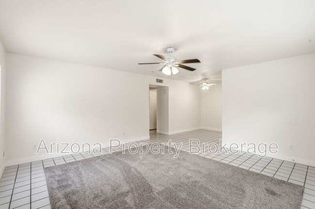 Photo - 240 E Beck Ln Townhome
