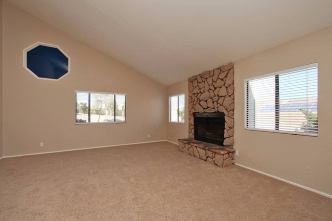 Building Photo - 2345 Darwin Dr