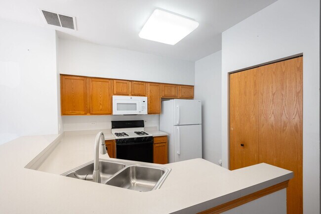 Foto del edificio - 2877 Stonewater Dr