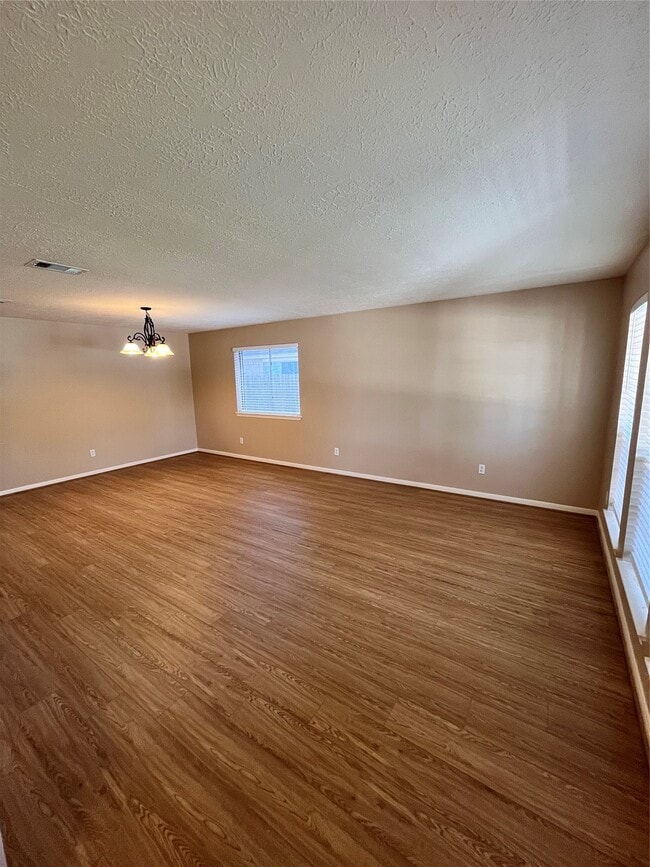 Building Photo - 16118 Cypress Valley Dr