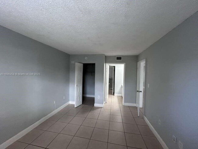 Foto del edificio - 15201 SW 80th St