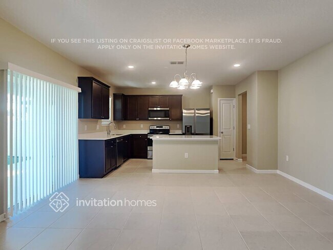 Foto del edificio - 3815 Spruce Creek Dr