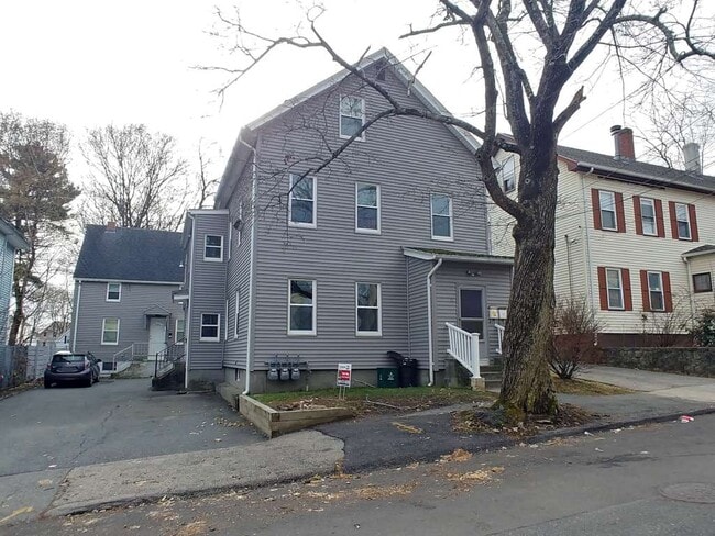 Building Photo - 11 Falmouth St Building Photo - 11 Falmouth St