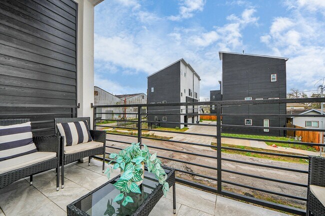 Foto del edificio - 531 Schweikhardt St