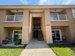 Building Photo - 9575 Amarante Cir