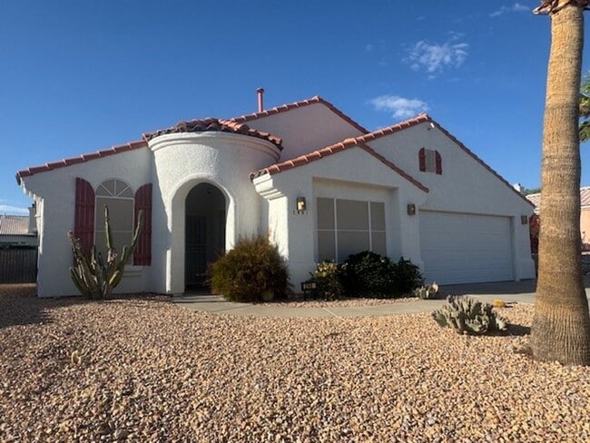 Building Photo - 2BR + 2 BONUS ROOMS with 54 foot Long Boat/Toys DEEP Garage