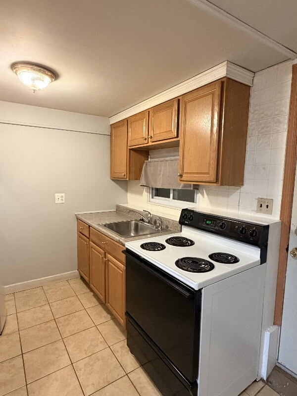 Building Photo - 349 Old Hauppauge Rd