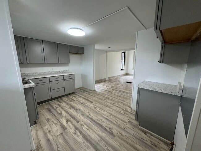 Kitchen/Dining Room View 4 - 218 Pleasant St