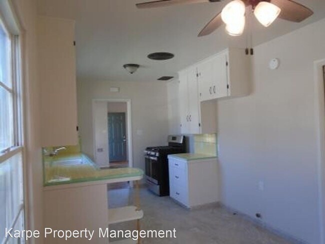 Building Photo - 2 br, 1 bath House - 215 OLEANDER AVE.