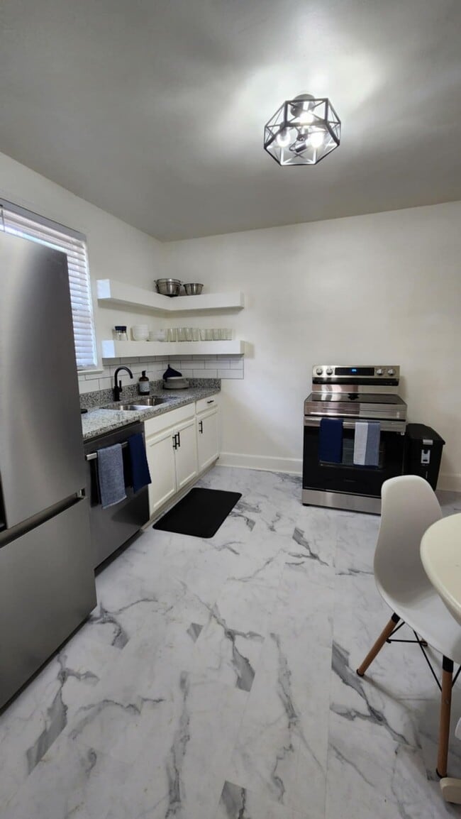 Foto del edificio - 2927 Columbia Ave