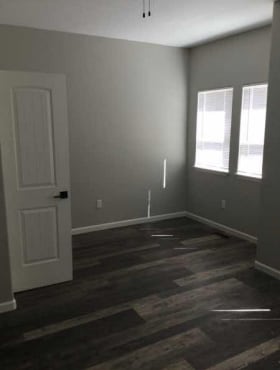 Building Photo - 642 E Star Ct