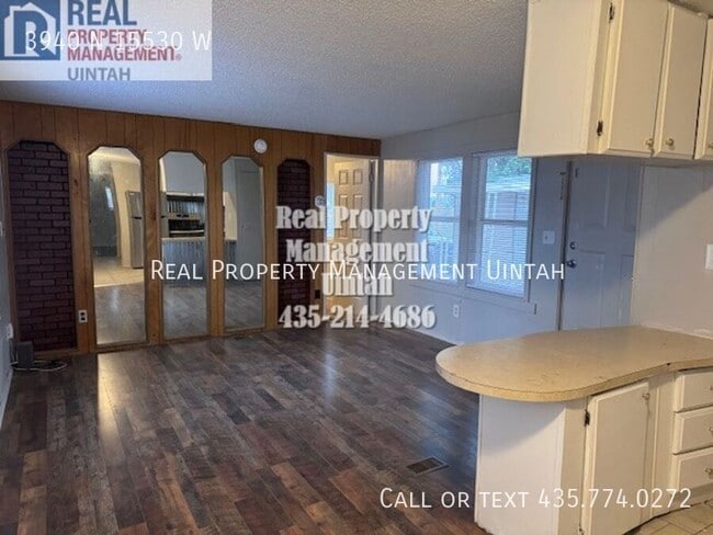 Building Photo - 3940 15530 W