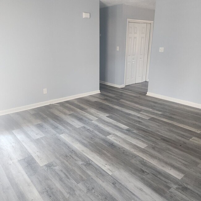 Building Photo - 122 Allyson Dr